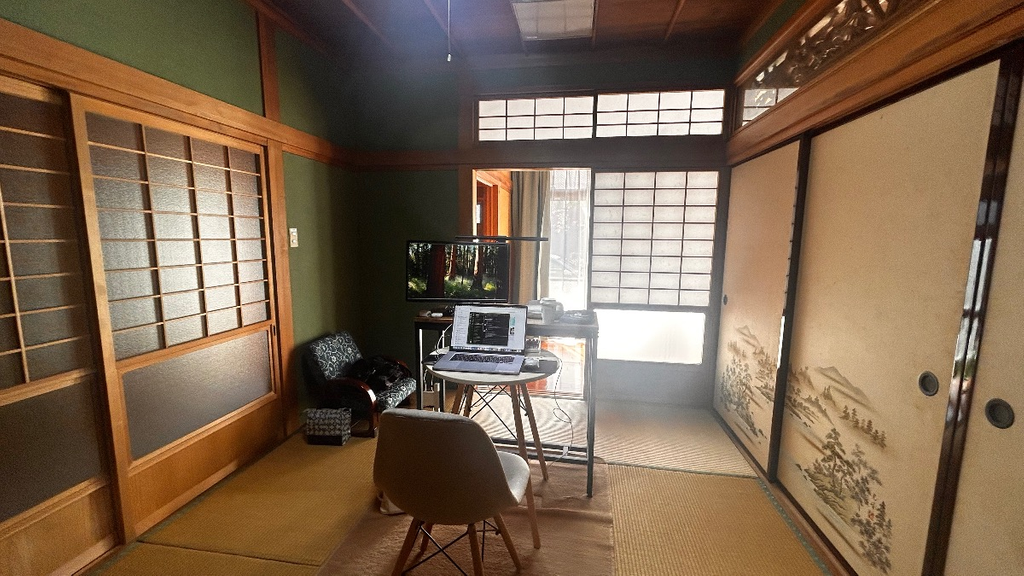 「地域の暮らしの中に入り、自ら課題を見つけに行く」──空き家に住み、地域の本質を掴むエンジニアが描く、テックとまちづくりの未来